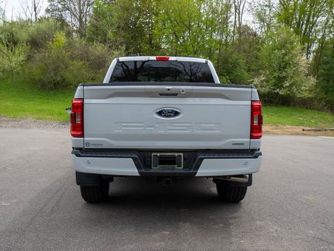 Used 2022 Ford F150 XLT w/ Equipment Group 302A High AWD/4WD image 4