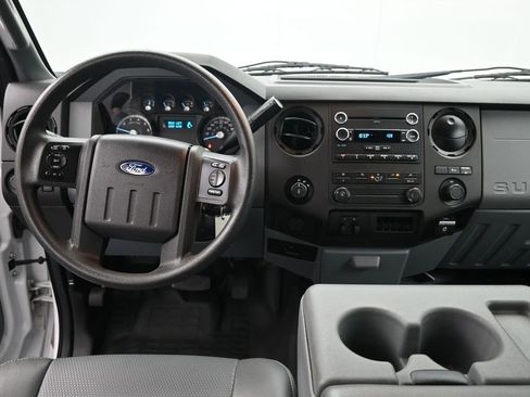 Used 2015 Ford F250 XL w/ Power Equipment Group AWD/4WD image 11