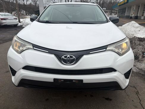 Used 2016 Toyota RAV4 LE image 15