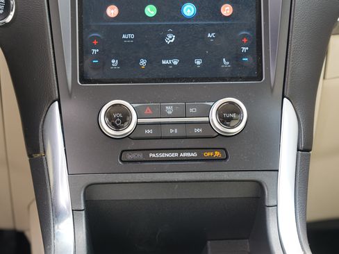 Used 2024 Ford Edge Titanium w/ Equipment Group 301A AWD/4WD image 27