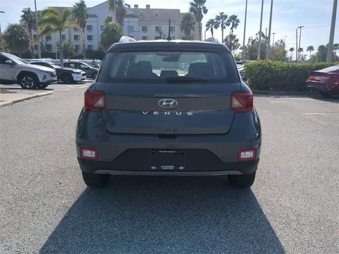 New 2026 Hyundai Venue SEL image 6