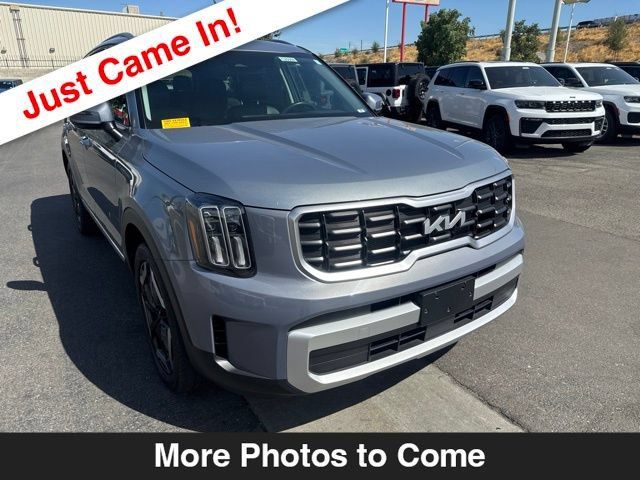 Used 2024 Kia Telluride S w/ S Sunroof Package FWD image 8