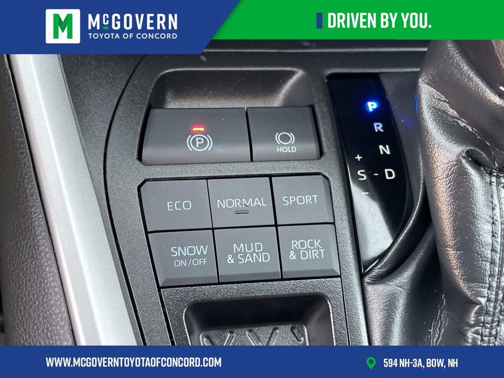 Used 2023 Toyota RAV4 LE AWD/4WD image 35