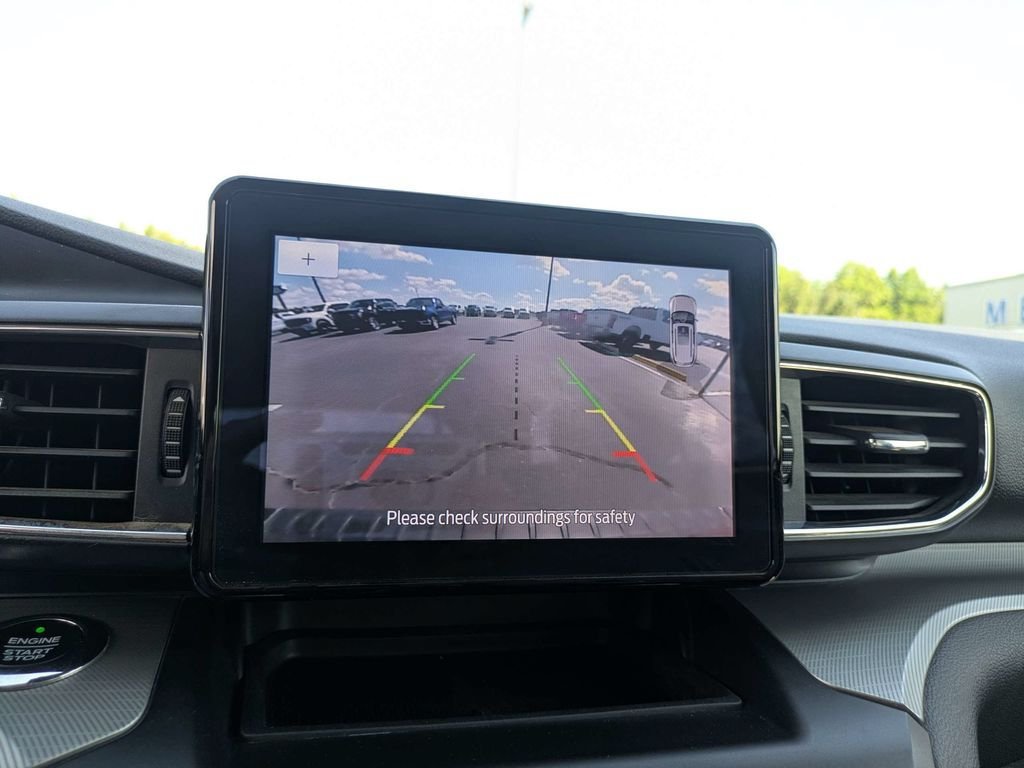 Used 2020 Ford Explorer XLT w/ Equipment Group 202A RWD image 23