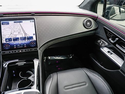 Used 2023 Mercedes-Benz EQE AMG 4MATIC Sedan image 15