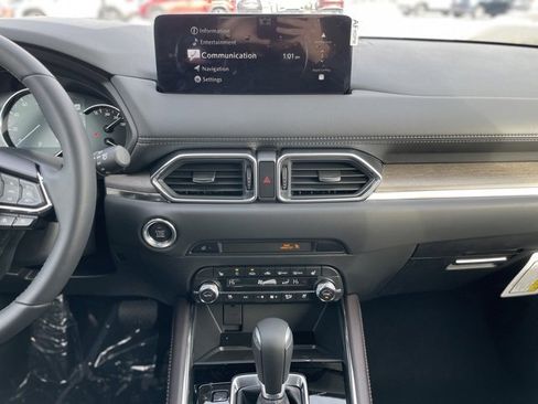 New 2025 MAZDA CX-5 Signature image 2