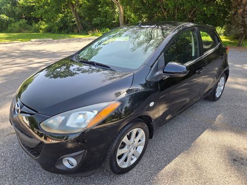 Used 2012 MAZDA MAZDA2 Touring FWD image 3