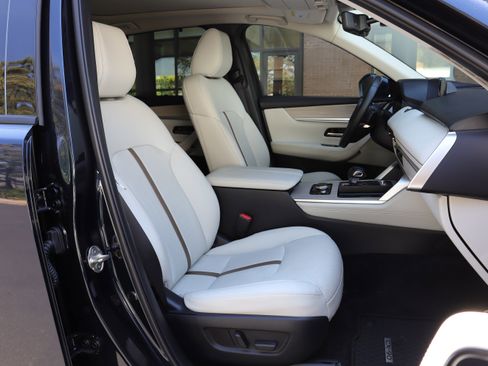 Certified 2024 MAZDA CX-90 Plug-In Hybrid w/ Premium Plus image 27