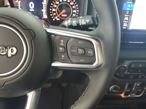 New 2025 Jeep Wrangler Sahara image 24