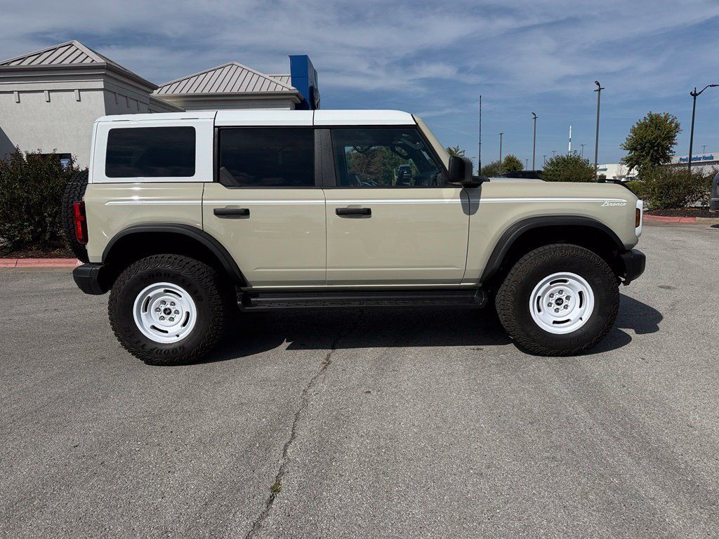 Used 2026 Ford Bronco Heritage Edition AWD/4WD image 8