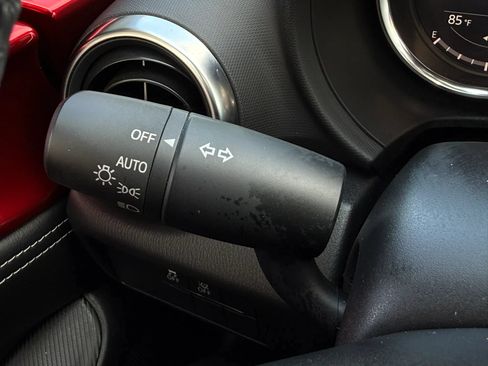 Used 2022 MAZDA MX-5 Miata RF Grand Touring RWD image 46