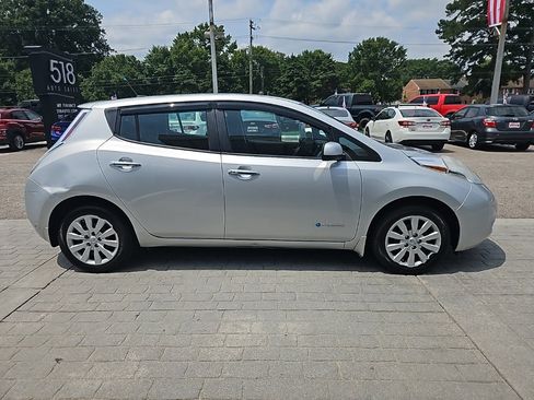 Used 2013 Nissan Leaf S image 6