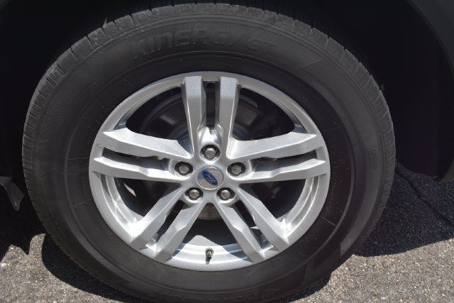 Used 2023 Ford Explorer XLT AWD/4WD image 47