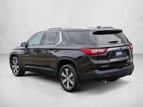 Used 2018 Chevrolet Traverse LT image 8
