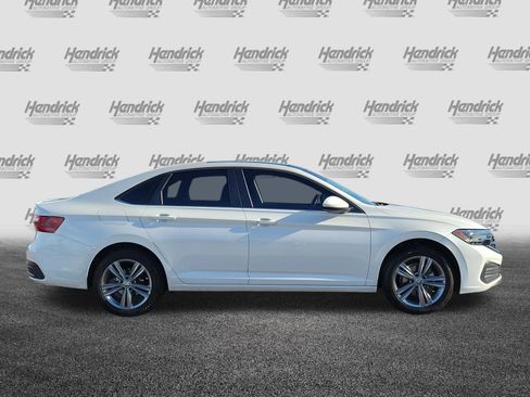 Used 2023 Volkswagen Jetta SE FWD image 8