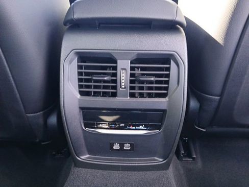 New 2025 BMW 330i 330i Loaner w/ M Sport Package image 14