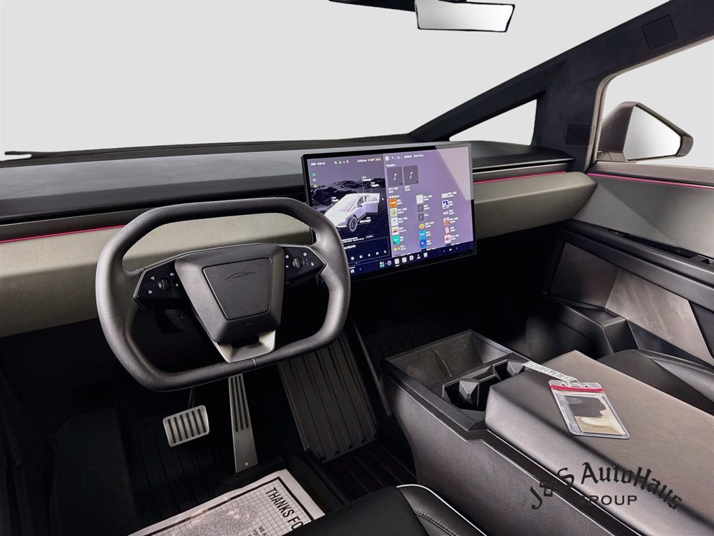 Used 2024 Tesla Cybertruck AWD Crew Cab image 30