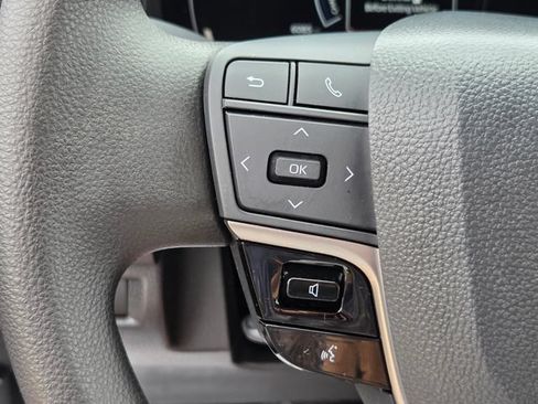 Used 2025 Toyota Camry LE w/ Convenience Package FWD image 26