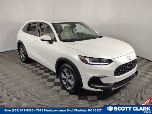 New 2026 Honda HR-V LX image 1