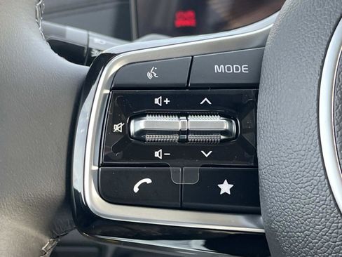 New 2026 Kia Carnival EX FWD image 30