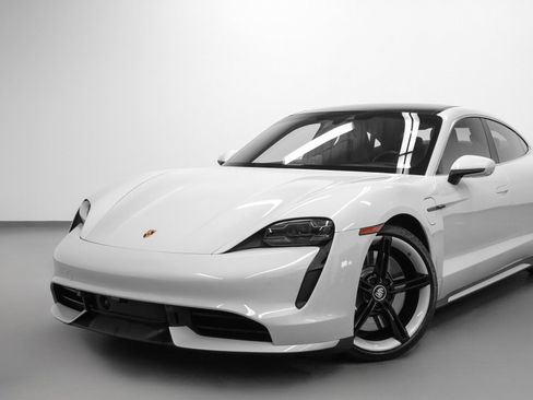 Certified 2021 Porsche Taycan Turbo image 7