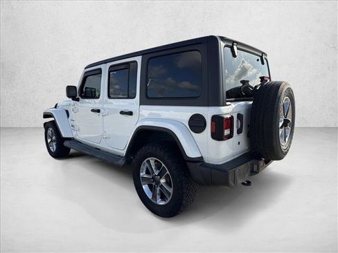 Used 2019 Jeep Wrangler Unlimited Sahara AWD/4WD image 7