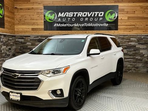 Used 2020 Chevrolet Traverse LT w/ Driver Confidence II Package AWD/4WD image 6
