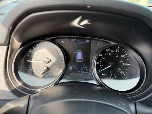 Used 2020 Nissan Rogue S FWD image 13