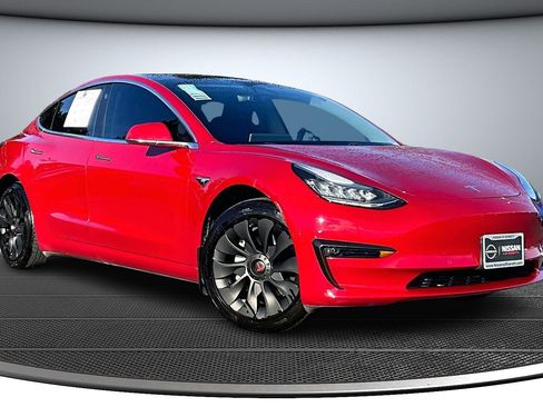 Used 2018 Tesla Model 3 Long Range image 1