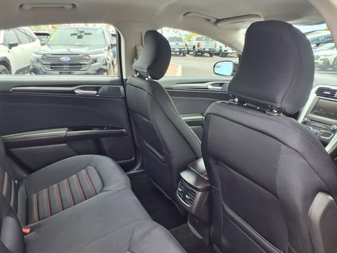Used 2016 Ford Fusion SE AWD/4WD image 20