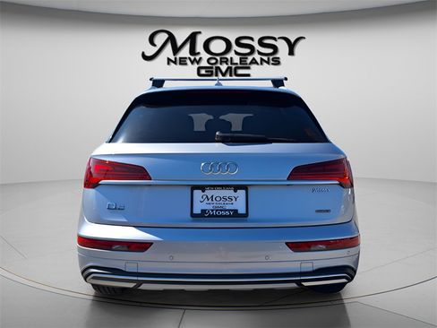 Used 2021 Audi Q5 2.0T Premium w/ Convenience Package image 6