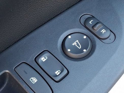 Certified 2024 Honda HR-V LX image 26