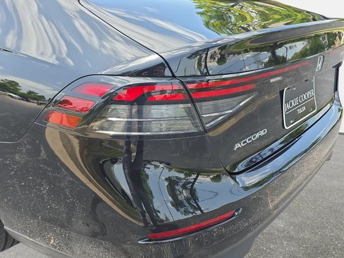 Used 2024 Honda Accord EX image 32