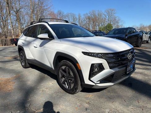 Certified 2025 Hyundai Tucson SEL image 2