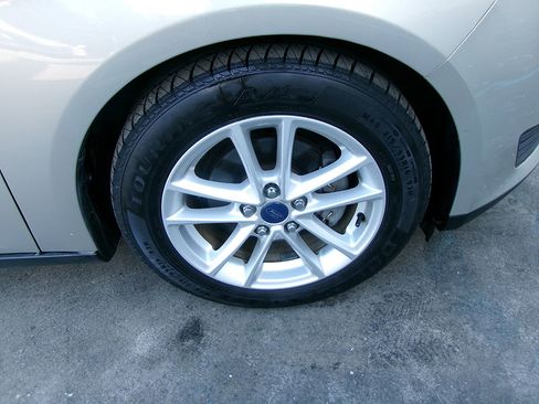 Used 2016 Ford Focus SE FWD image 7