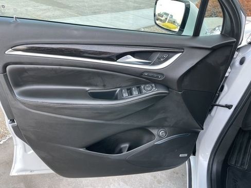 Certified 2021 Buick Enclave Avenir w/ Avenir Technology Package image 15