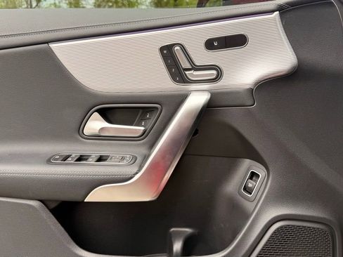 Used 2021 Mercedes-Benz CLA 250 w/ Premium Package image 20