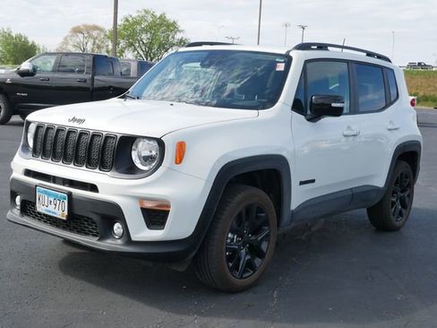 Used 2023 Jeep Renegade Altitude w/ Convenience Group I AWD/4WD image 2