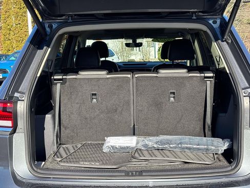 Used 2021 Volkswagen Atlas SE w/ Panoramic Sunroof Package image 19