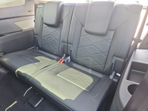 Used 2026 Volkswagen Atlas SE AWD/4WD image 34