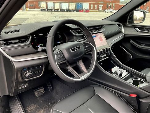New 2024 Jeep Grand Cherokee Limited 4xe w/ Luxury Tech Group II AWD/4WD image 8