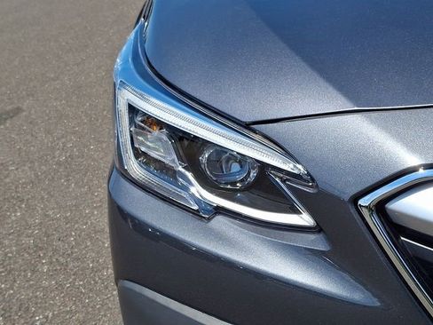 Used 2022 Subaru Outback Limited AWD/4WD image 9