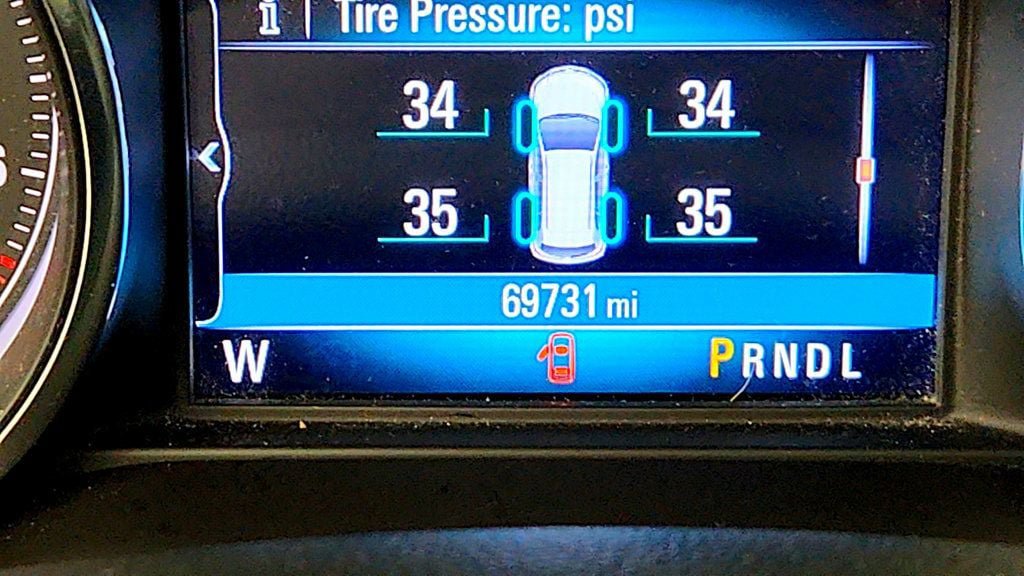 Used 2020 Buick Envision Essence FWD image 15