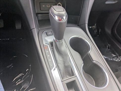 Used 2019 Chevrolet Equinox LT image 12