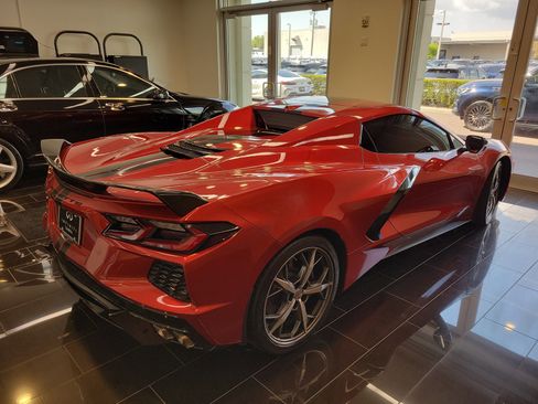 Used 2022 Chevrolet Corvette Stingray Preferred Conv w/ Z51 Performance Package image 3