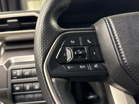 Used 2025 Toyota 4Runner TRD Off-Road image 9