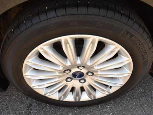 Used 2013 Ford Fusion Energi Titanium w/ Driver Assist Pkg FWD image 27