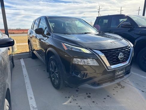 Certified 2023 Nissan Rogue SV image 1