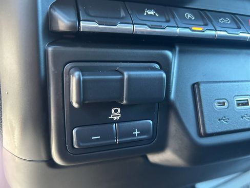 Used 2023 Chevrolet Silverado 1500 W/T w/ WT Value Package image 15