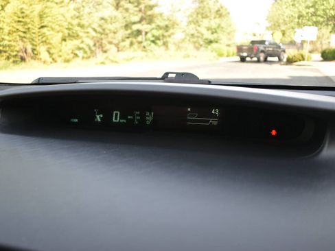 Used 2013 Toyota Prius Three image 24